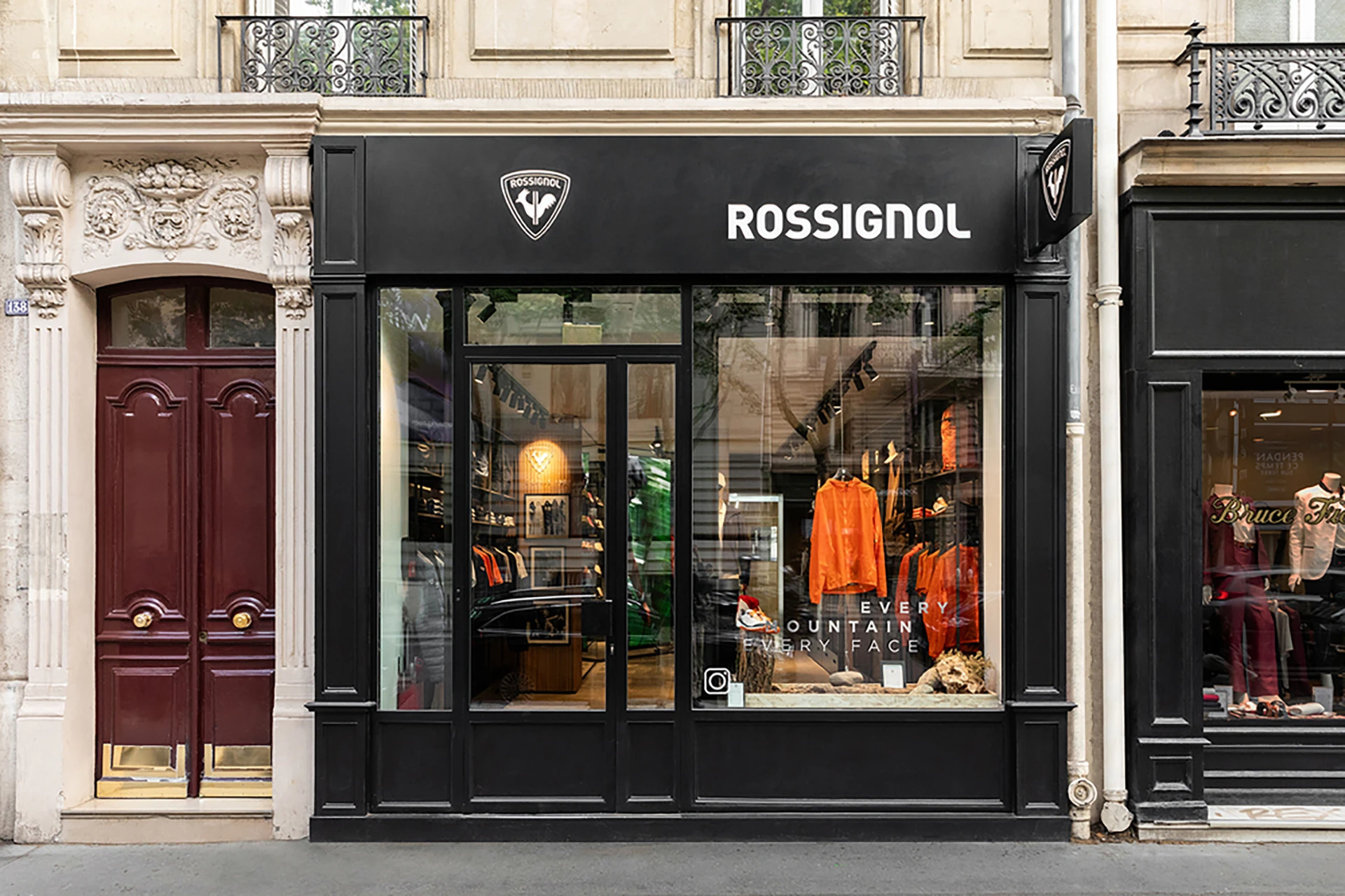 Boutique Rossignol avec aménagement intérieur retail